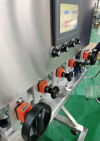 Auto Screw capping machine with cap elevator5