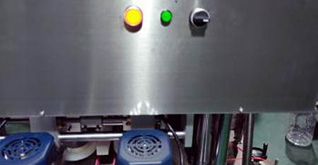 Laifọwọyi capping Machine21