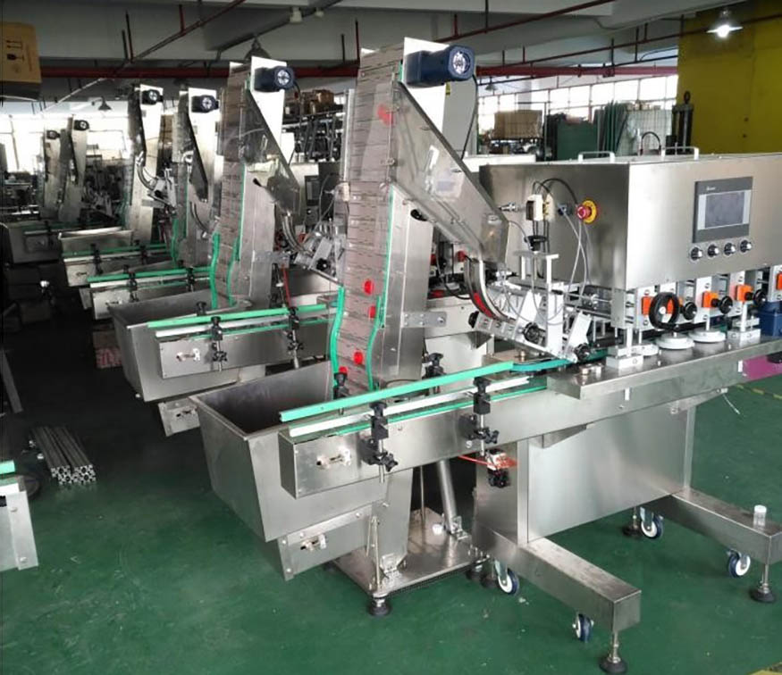 Laifọwọyi capping Machine32