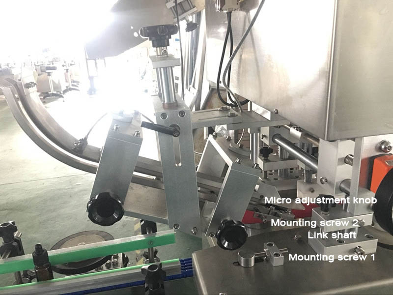 Automatic Capping Machine43